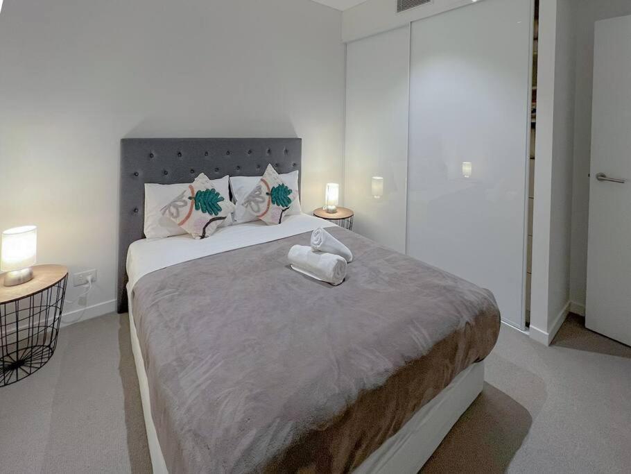 Amazing 2 Bedroom In Cbd! Brisbane Eksteriør bilde