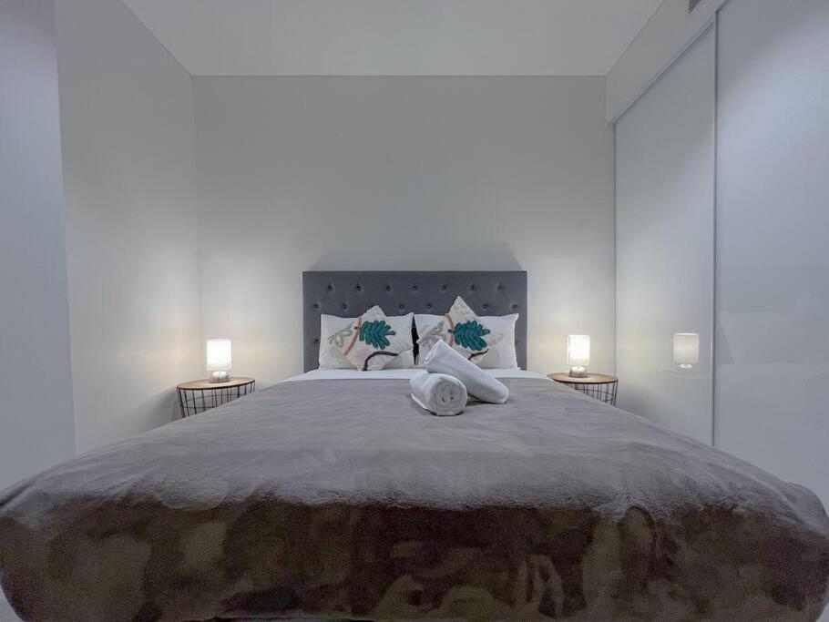 Amazing 2 Bedroom In Cbd! Brisbane Eksteriør bilde