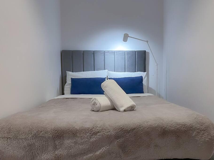 Amazing 2 Bedroom In Cbd! Brisbane Eksteriør bilde